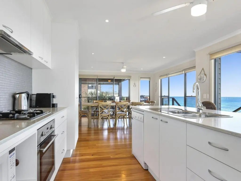 South Pacific Crescent 75, Ulladulla