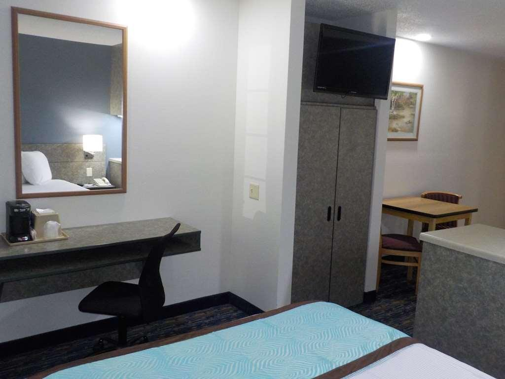MJ INN and SUITES