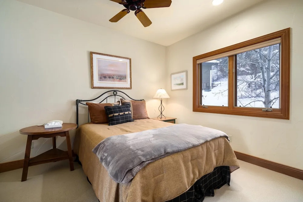 Crosstimbers 2784 3 Bedroom Townhouse by RedAwning