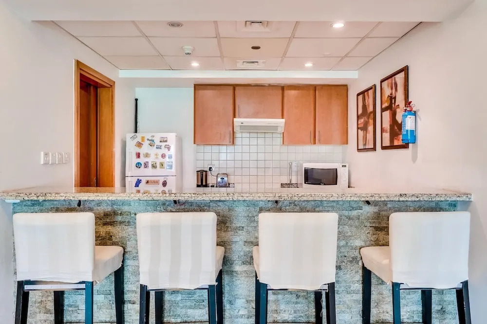 1 Bedroom Apartment Greens