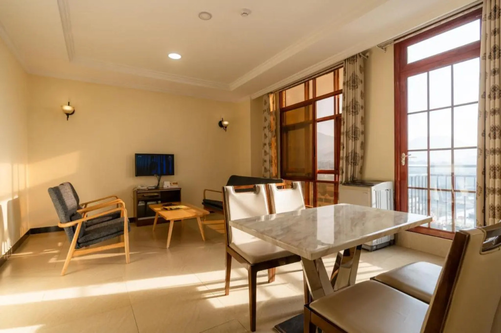 Kibo Palace Apartments