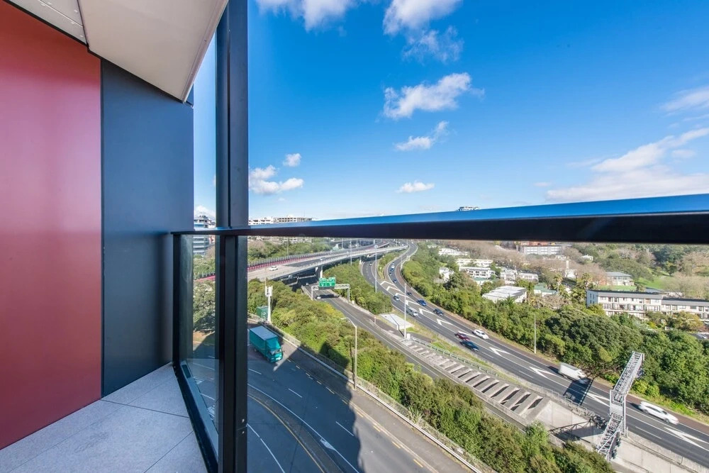 Ehome - Brand New In CBD with Pool, Sauna, Gym, Netflix