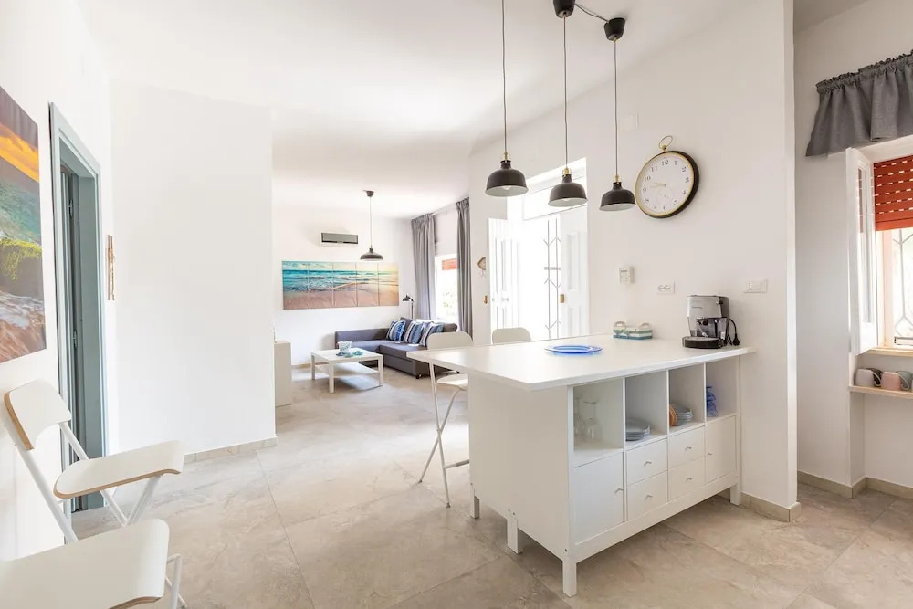 3553 Villa Cirenaica by Barbarhouse