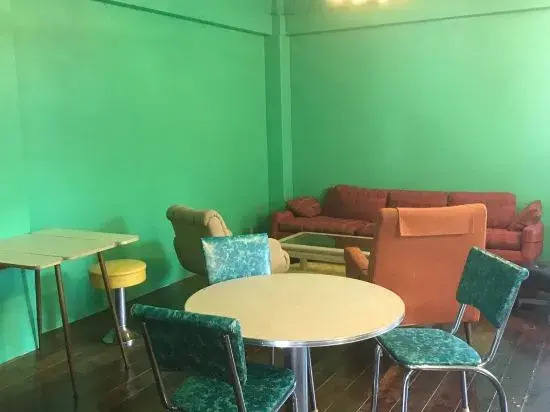 Riverside HOSTEL CHILLAX Namba