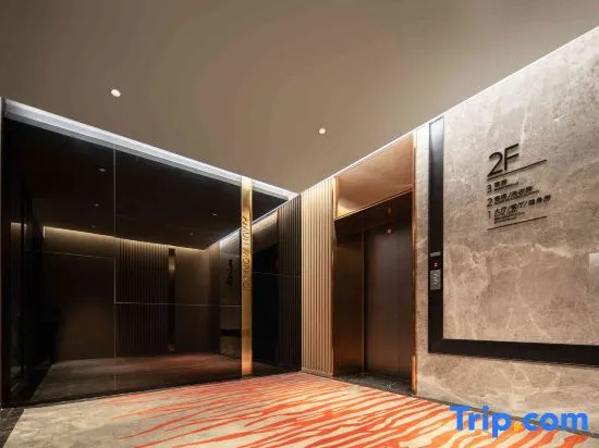 The GiorgioMorandi Hotels (Huangting Road Boya Jun)
