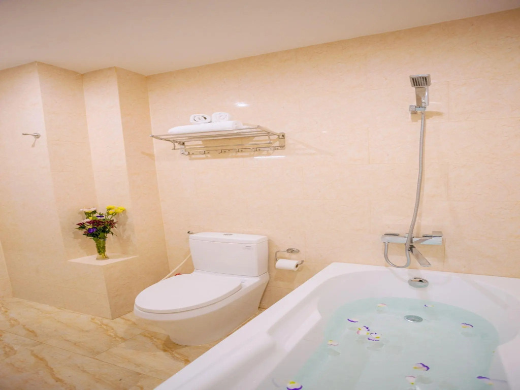 OYO 136 Aparthotel 75
