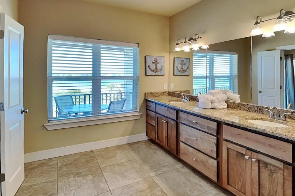 Lagoonie Goo Goo by Southern Vacation Rentals