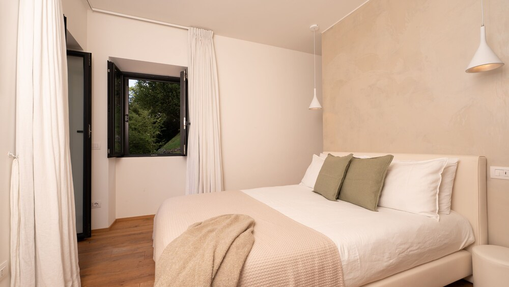 Villa Valentina by Rent All Como