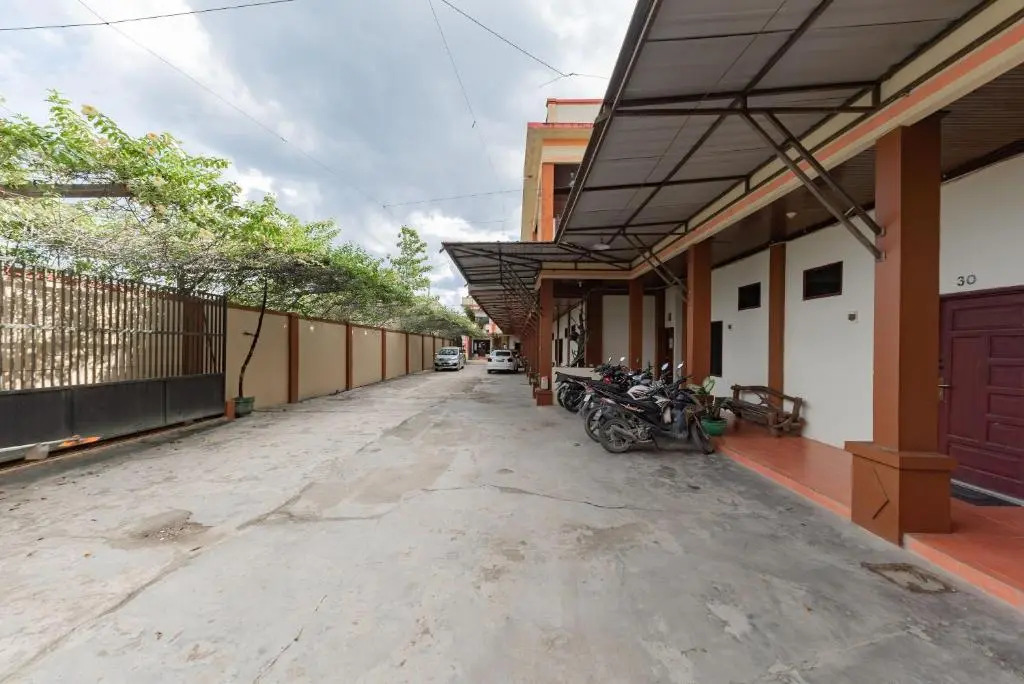 RedDoorz near Samarinda Square