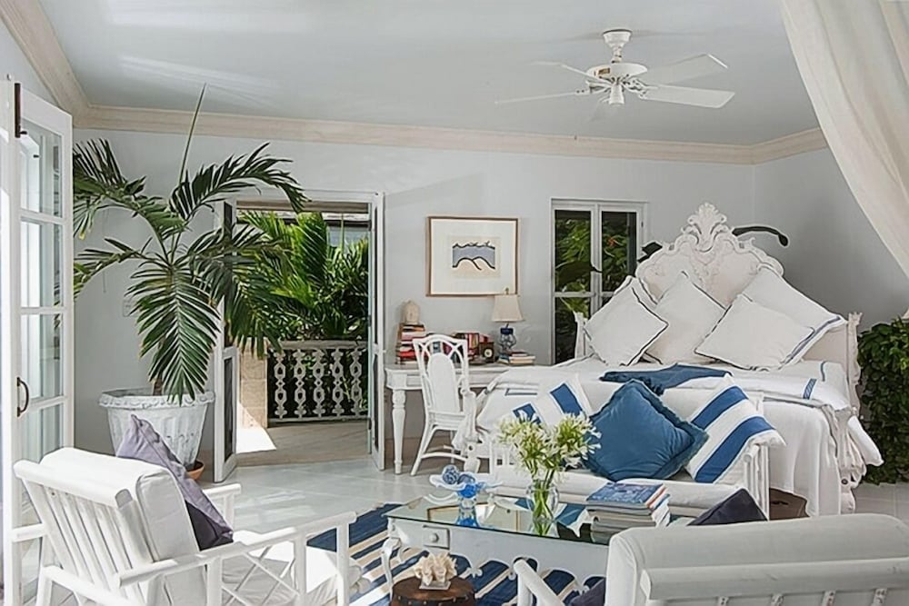 Coral House w/ Chef