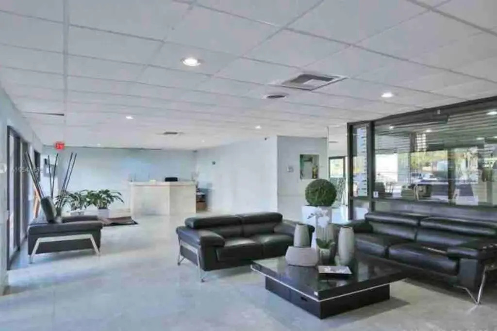 Fantastic Studio with Incredible Bay Views