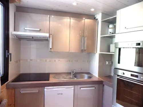 Apartment Appartement 6 Personnes Avec Cuisine ÉquipÉe Aux MÉnuires
