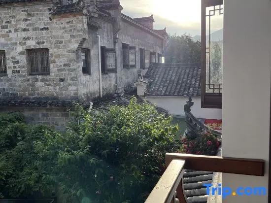 Youmi Manju · Huizhou Style Light Luxury and Beautiful Stay by the South Lake