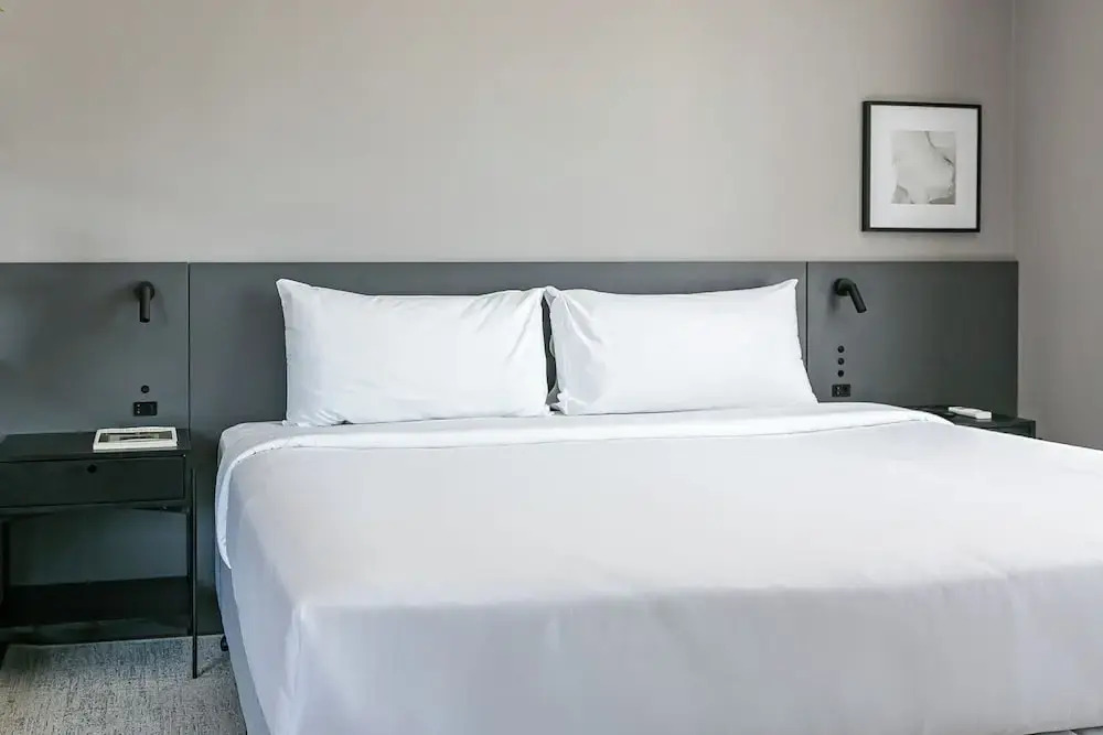 Studios Rio Branco by Viva - Prédio moderno, aptos com cama king-size no centro de Floripa