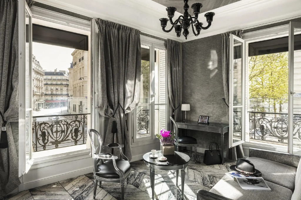 Maison Albar- Le Champs-Elysées