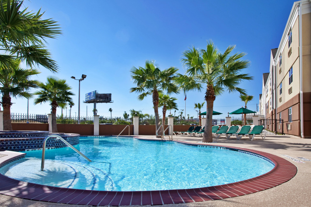 Candlewood Suites Galveston by IHG