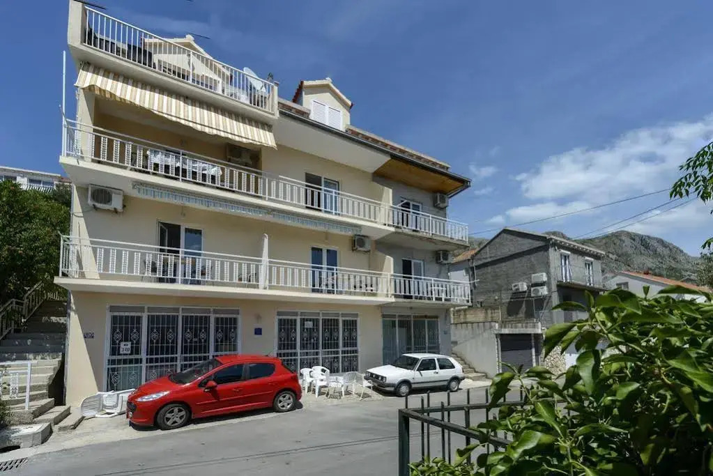 Apartments Botica