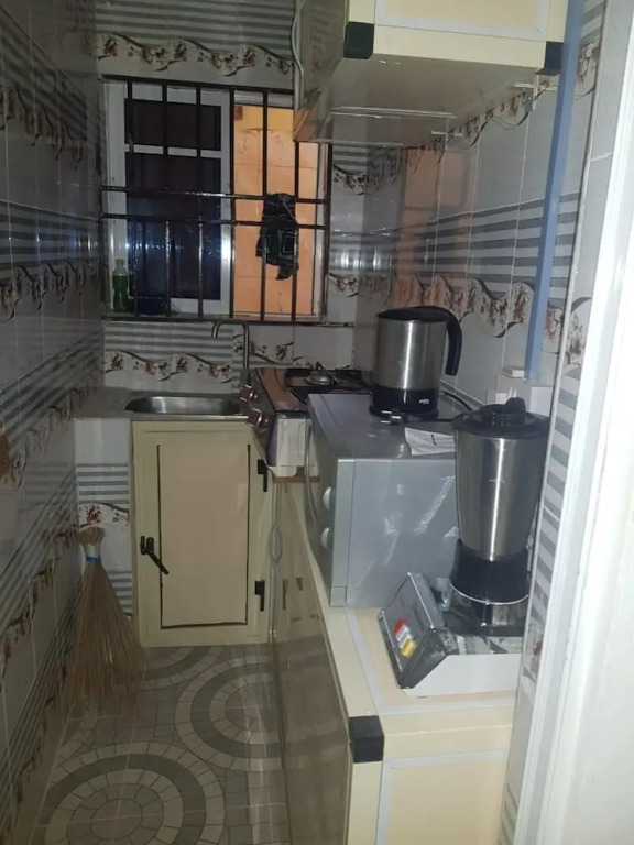 Lagos - 1bed - Sleeps 2 - Aircon - Free Parking