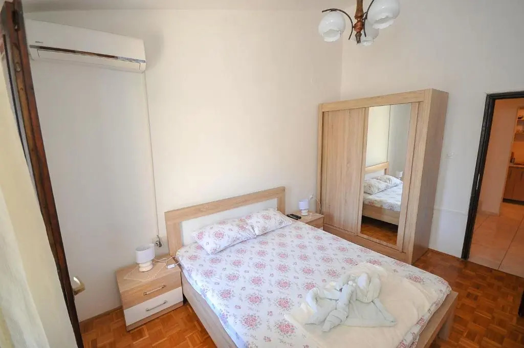 Apartments Kuc