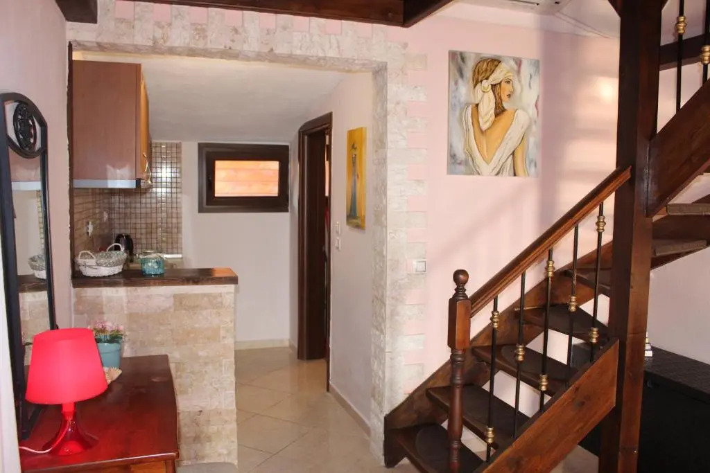 Stone House Maria