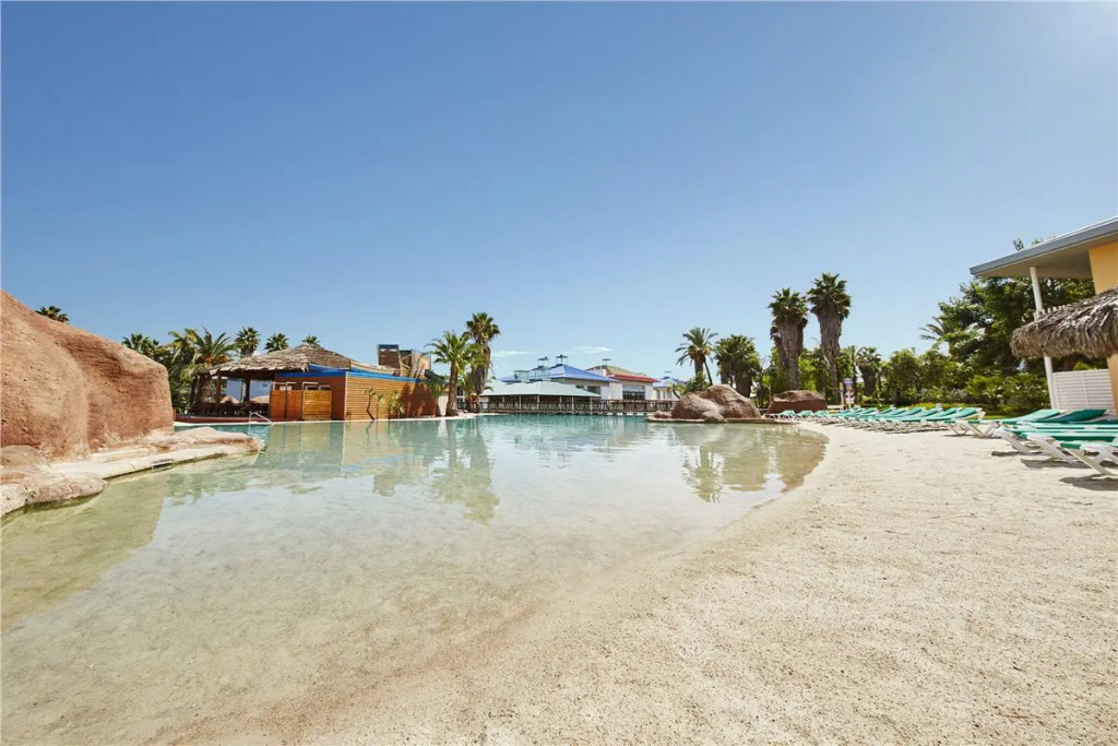PortAventura Hotel Caribe - Includes unlimited access to PortAventura Park & 1 access to Ferrari Land