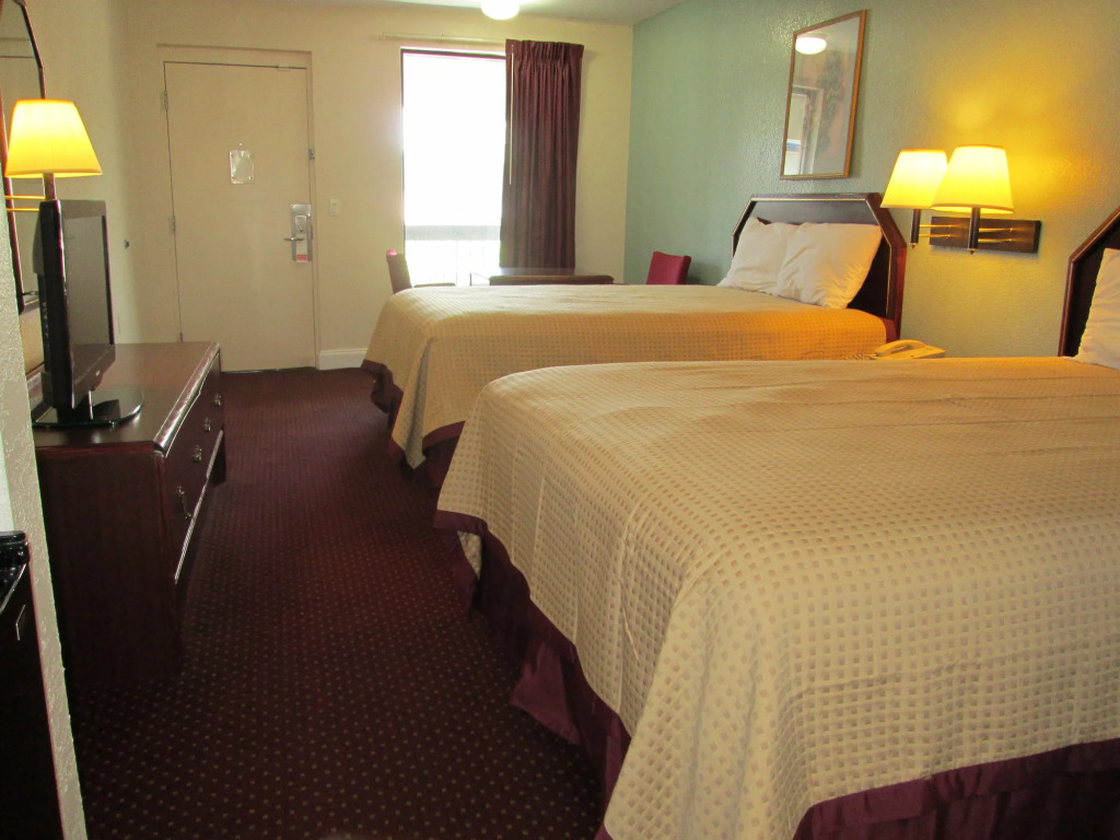 Regency Inn Near Boardwalk & Hurlburt Field