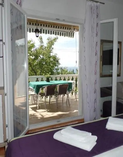 Apartment 4M