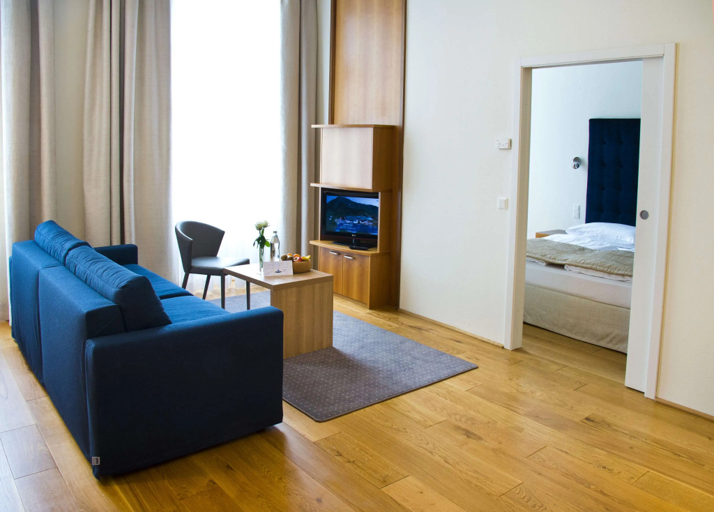 HiLight Suites Hotel