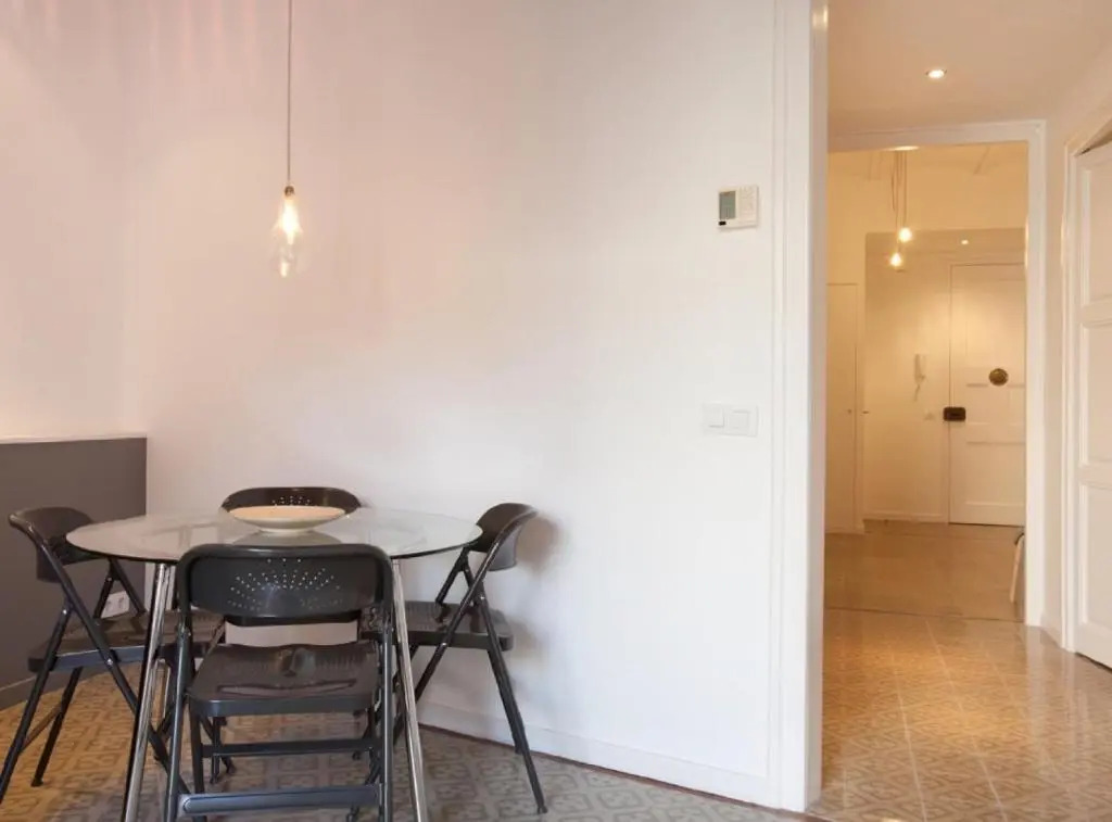 Modernist Flat - Sagrada Familia