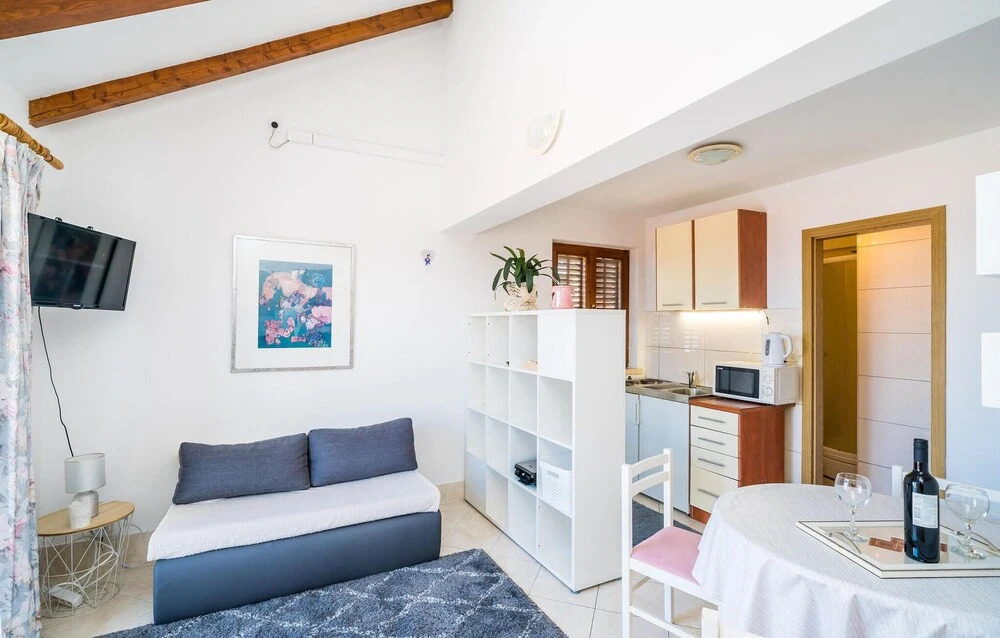 Stunning Apartment in Cavtat With 1 Bedrooms and Wifi