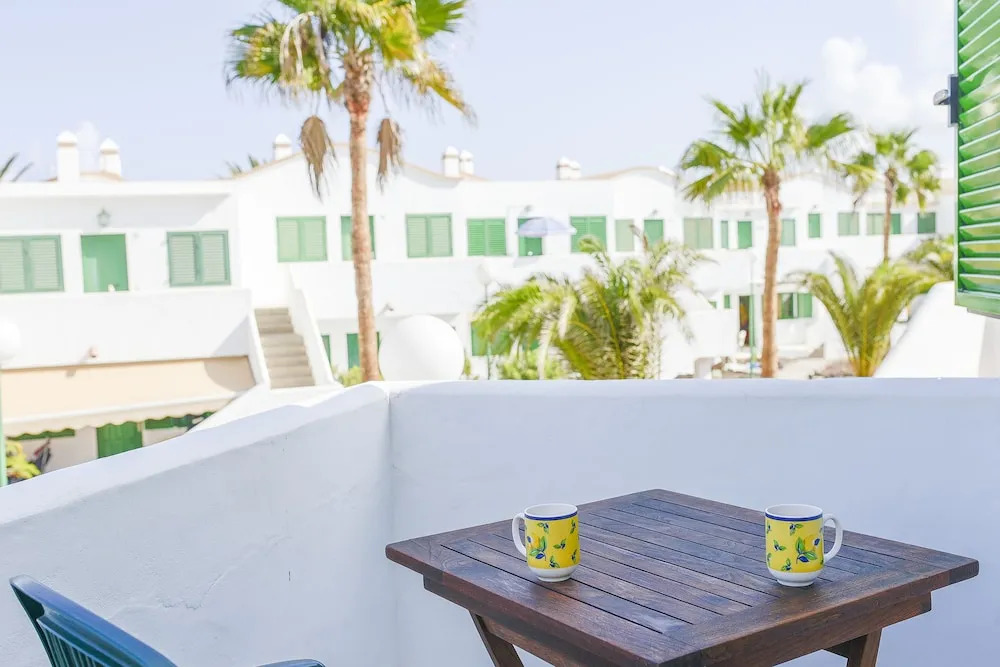 GuestReady - Cosy Retreat with Balcony near Beach
