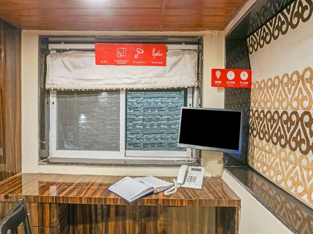 OYO 23624 Panchgani Inn