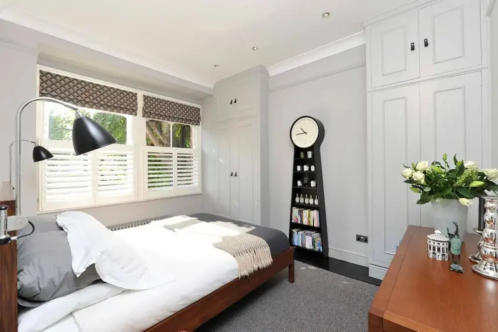 Newly Renovated 3 Bedroom Flat with Terrace