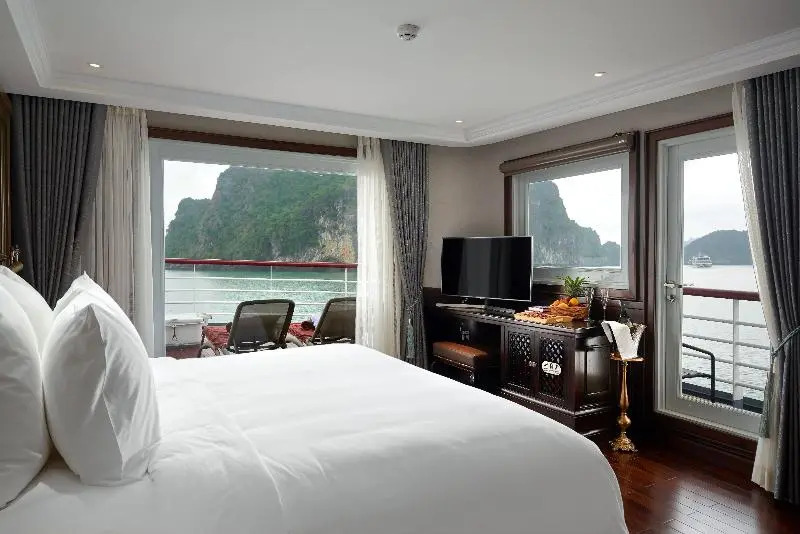 Indochine Cruise Lan Ha Bay