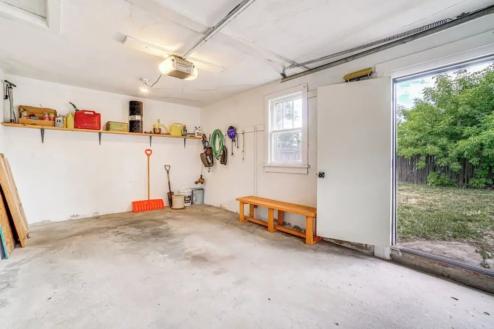Cozy Cheyenne Home w/ Yard < 1 Mi to Downtown!
