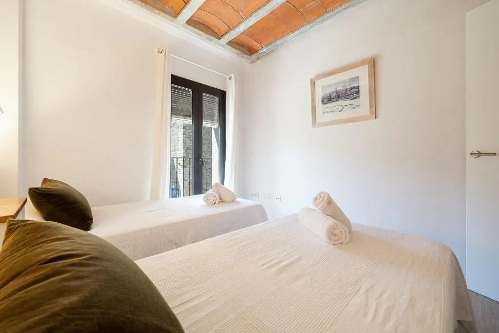 Hauzify I Apartaments Montblanc