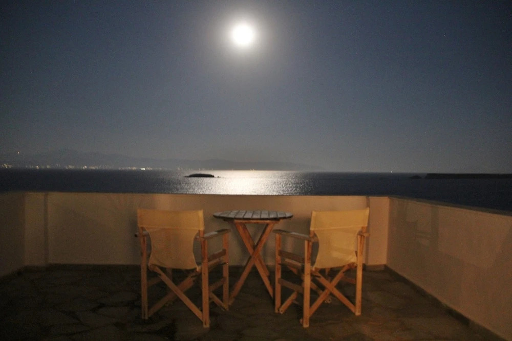Paros Blue Dolphin FULLY RENOVATED by RIVEA GROUP