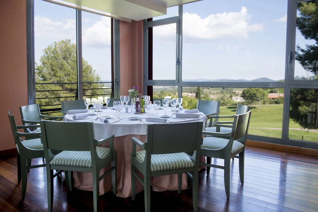 Отель Dolce by Wyndham Barcelona Resort