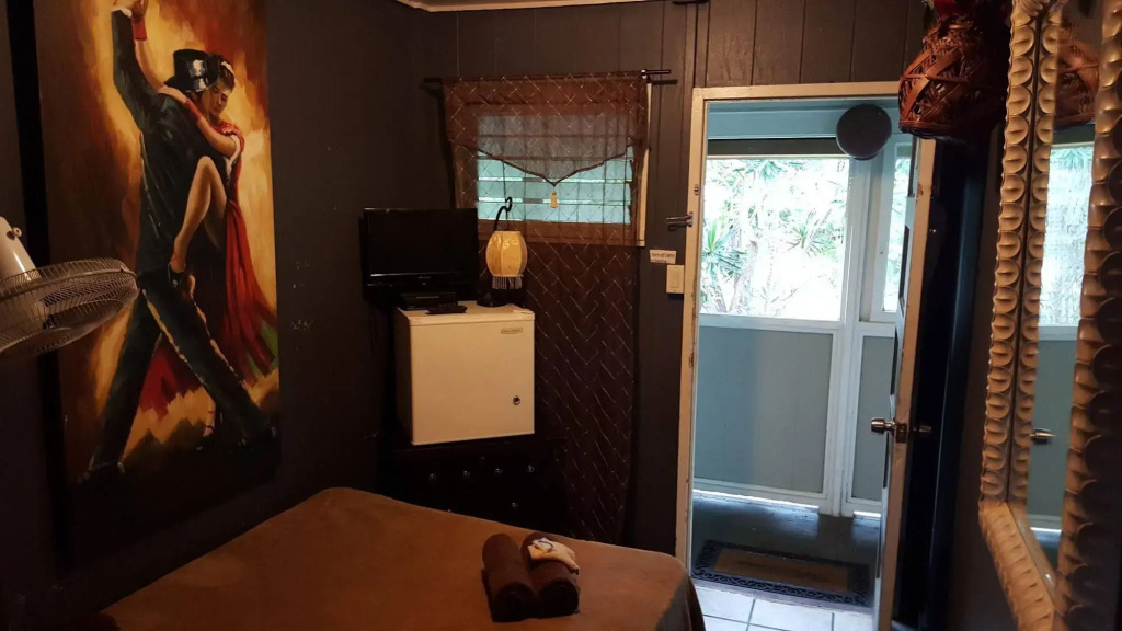 Hostel City Maui 1