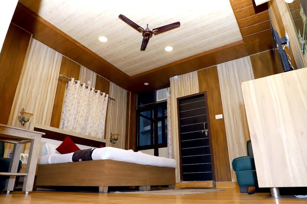 The Mountain View Tapovan- By Tree Town Hospitality