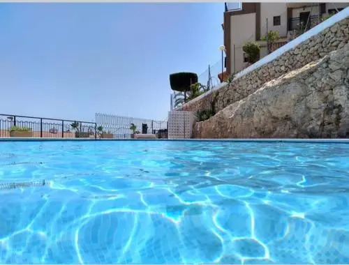 MEDITERRANEAN BEACH APARTMENT 180º SEA & ISLAND VIEWS