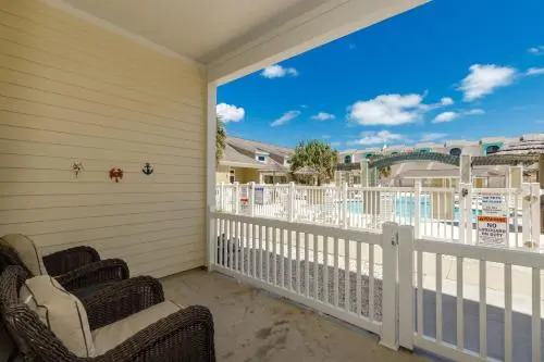 Village by the Beach L824 - 2 Br townhouse by RedAwning