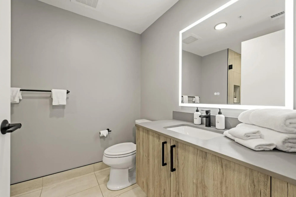 Coda on Half, a Placemakr Experience - Navy Yard