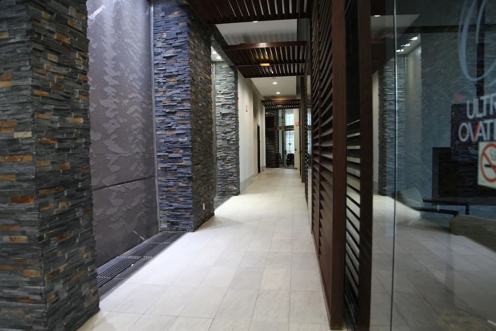 Red Maple Suites Mississauga
