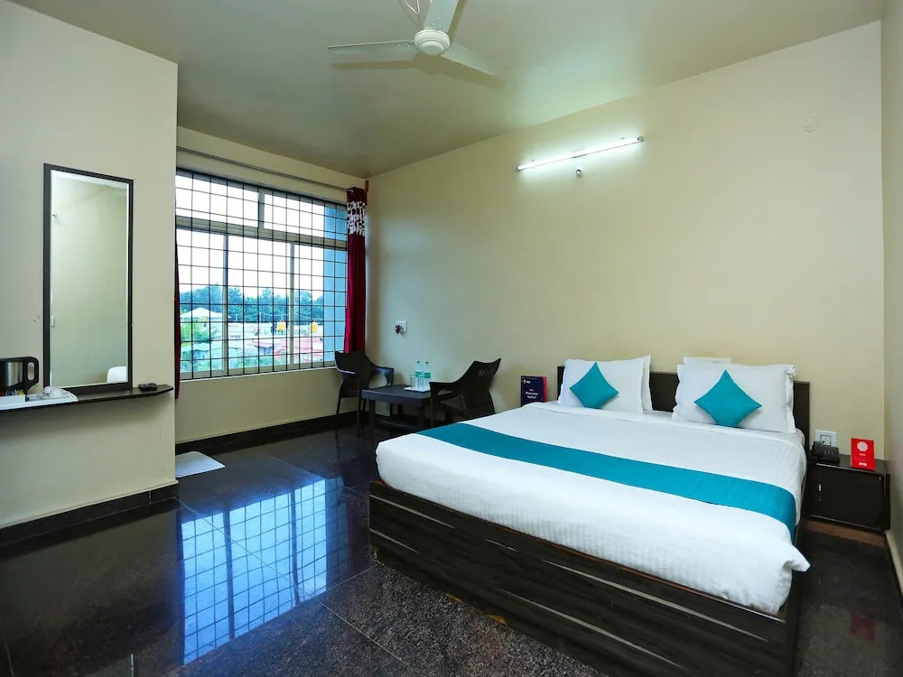 OYO 9262 Recluse Premiere Hotel