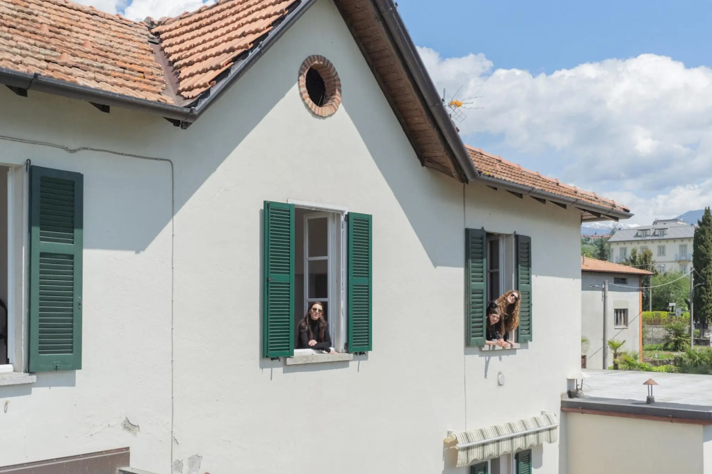 Co-f181-acol3a1 - Tina s Window on Lake Como