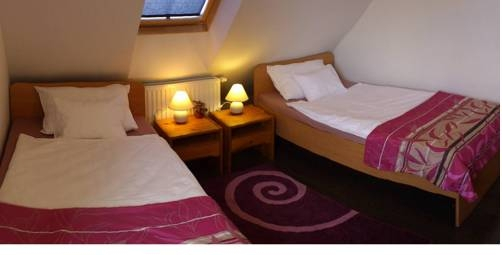 Róna Apartman