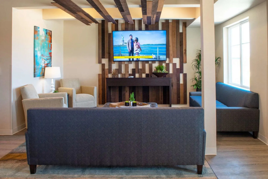 Soka Suites Dallas - Las Colinas