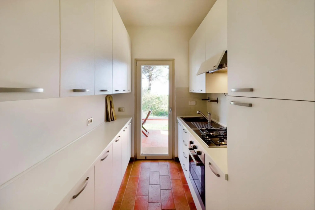 Villa Caterina 450 meters from the beach with sea view immersed in the quiet of the hill-VILLA CATERINA SANT'ANDREA