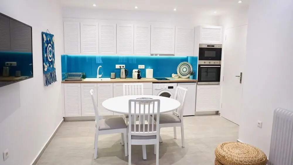 Cycladic Style Apt in Athens